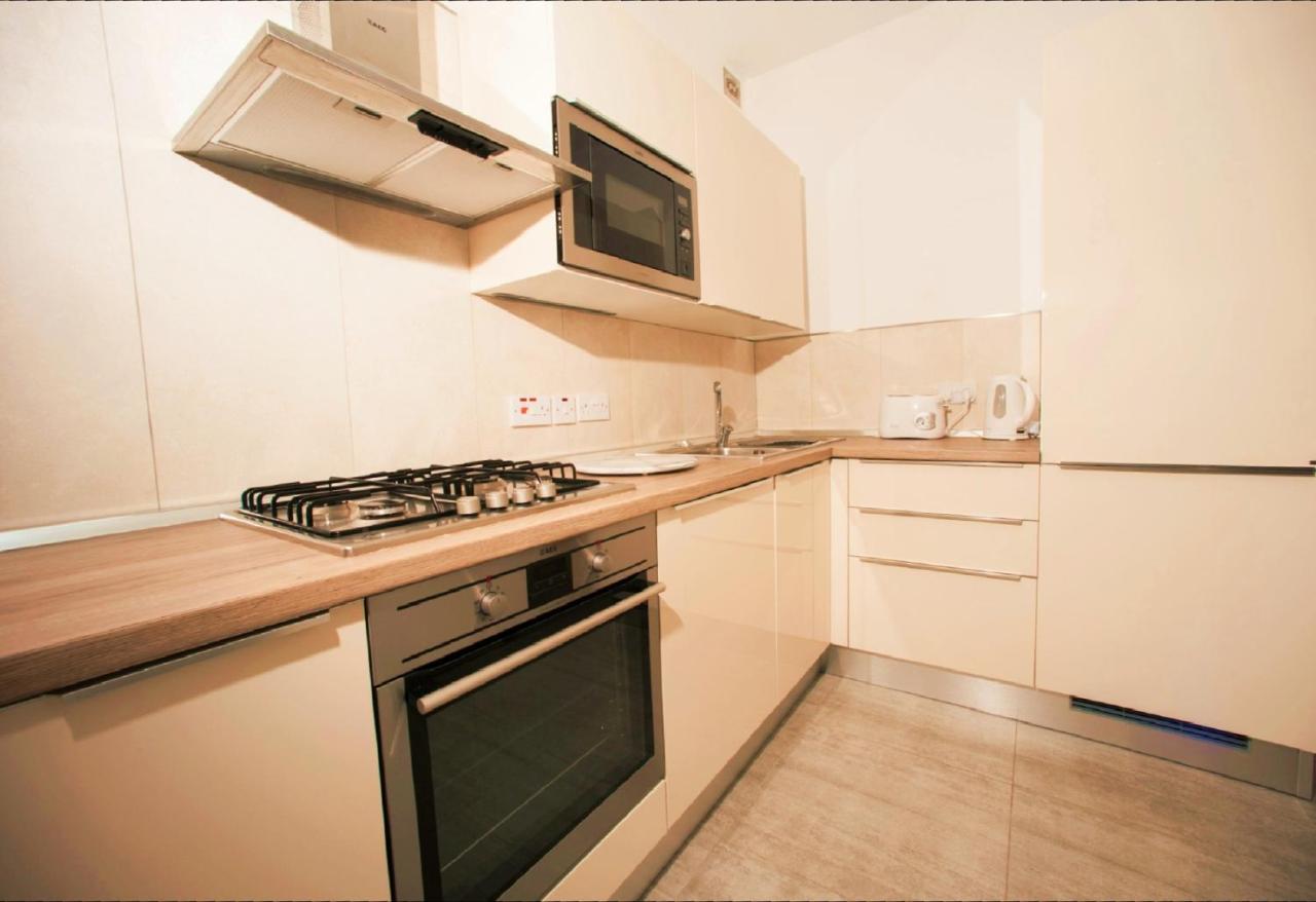 Stunning Penthouse Roof Terrace & Communal Swimming Pool St. Paul's Bay Esterno foto